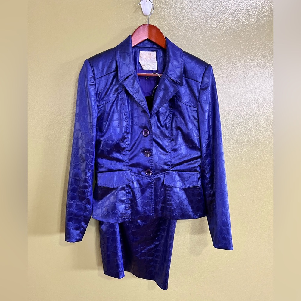 Alberto Makali Sport vintage purple 2pc skirt suit WITH POCKETS